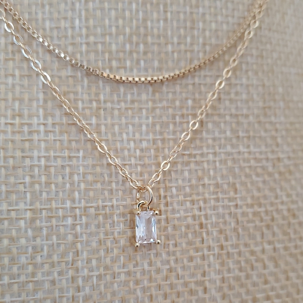 Gold-tone Necklace with Pendant